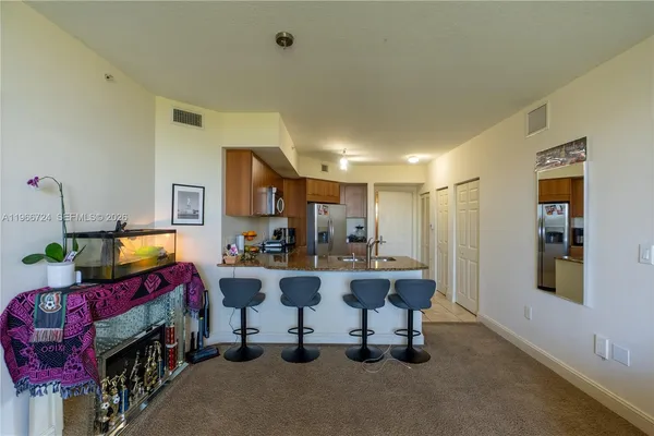 $325,000 | 510 Northwest 84th Avenue, Unit 511, Plantation, FL 33324