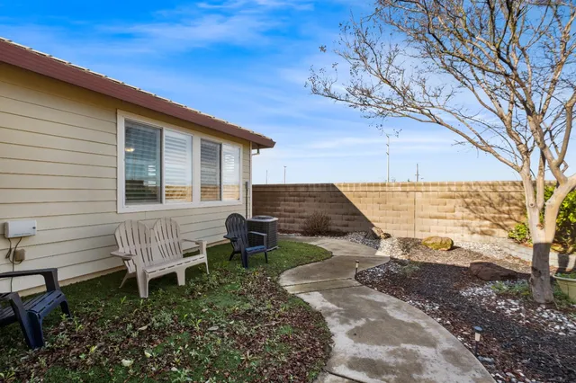 $515,000 | 24 Grantley Place, Sacramento, CA 95835