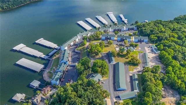 $335,000 | 601 Park Pl Drive, Unit 4D, Kaiser, MO 65047