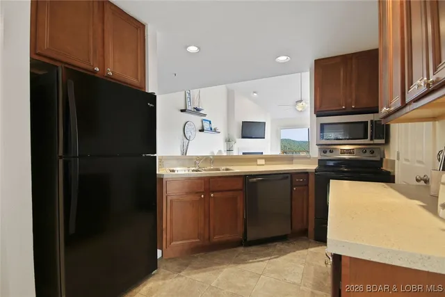 $335,000 | 601 Park Pl Drive, Unit 4D, Kaiser, MO 65047