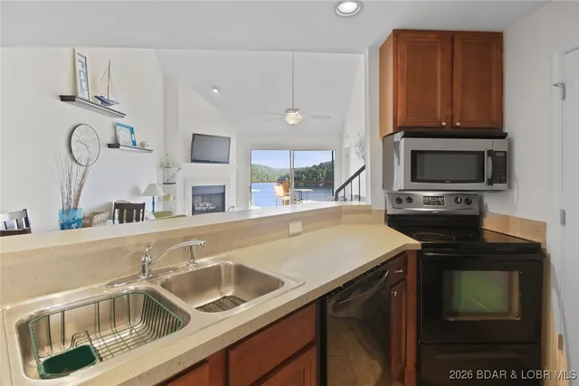 $335,000 | 601 Park Pl Drive, Unit 4D, Kaiser, MO 65047