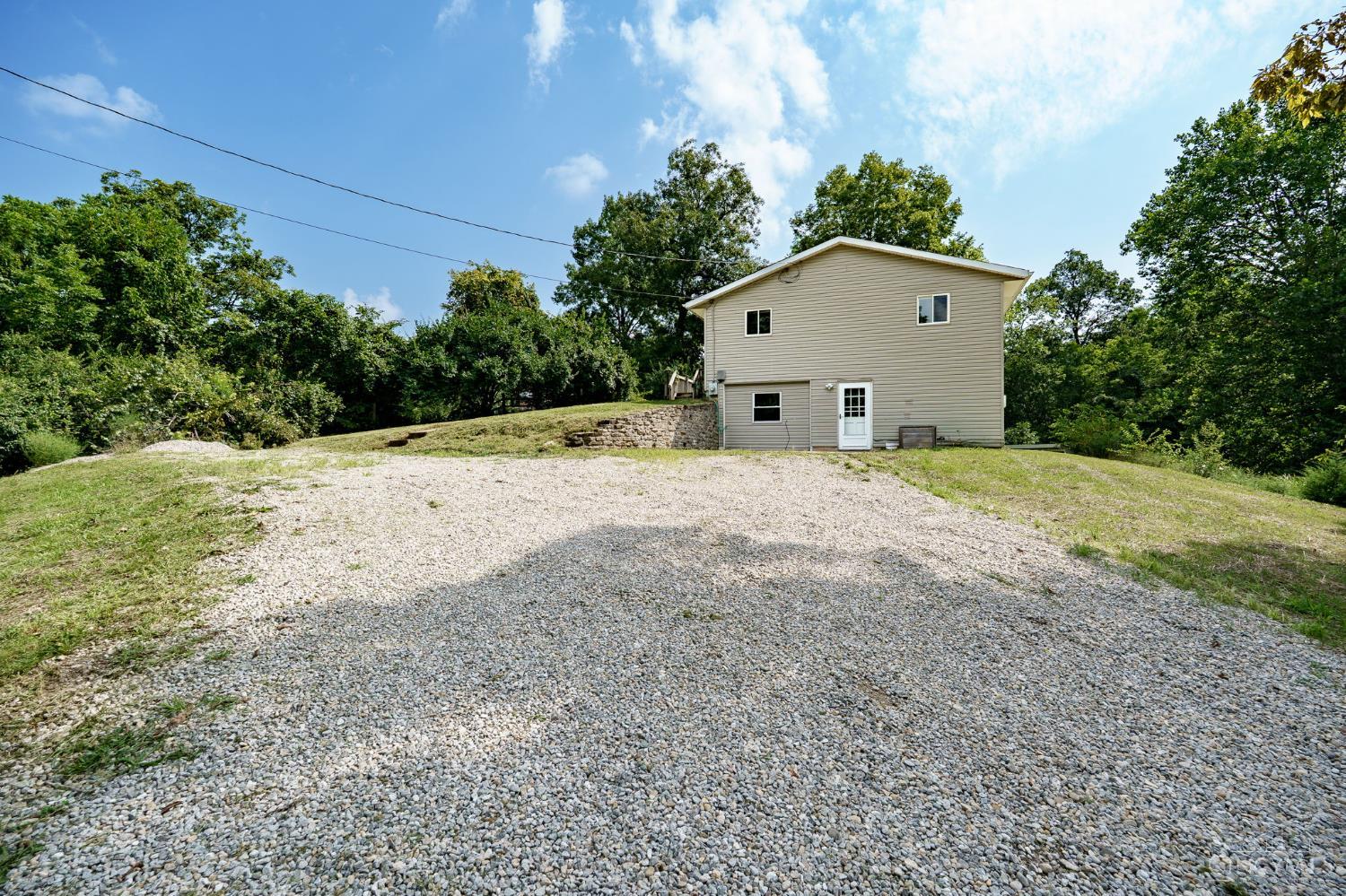 3845 Stillwell Road Hamilton, OH 45013 - Photo 3 of 40