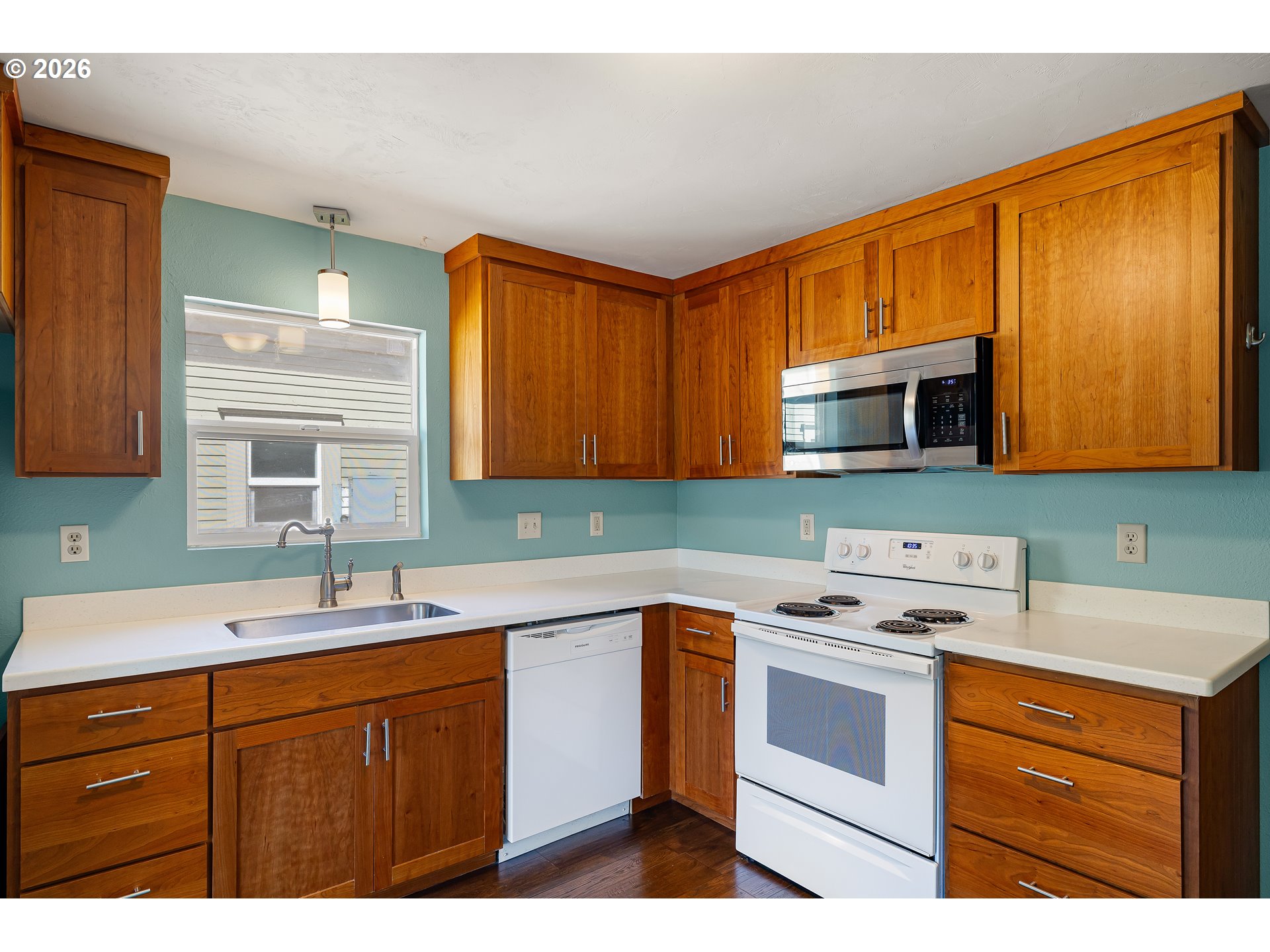 628 G Street Springfield, OR 97477 - Photo 12 of 23