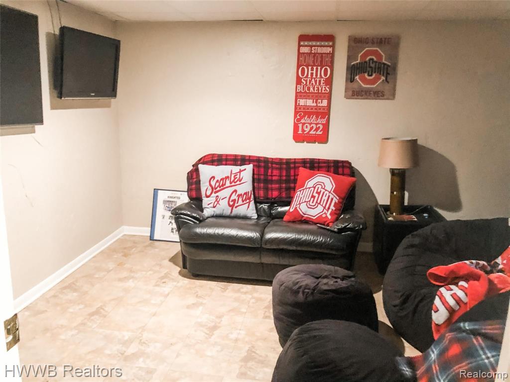 1640 Graefield Road Birmingham, MI 48009 - Photo 20 of 22