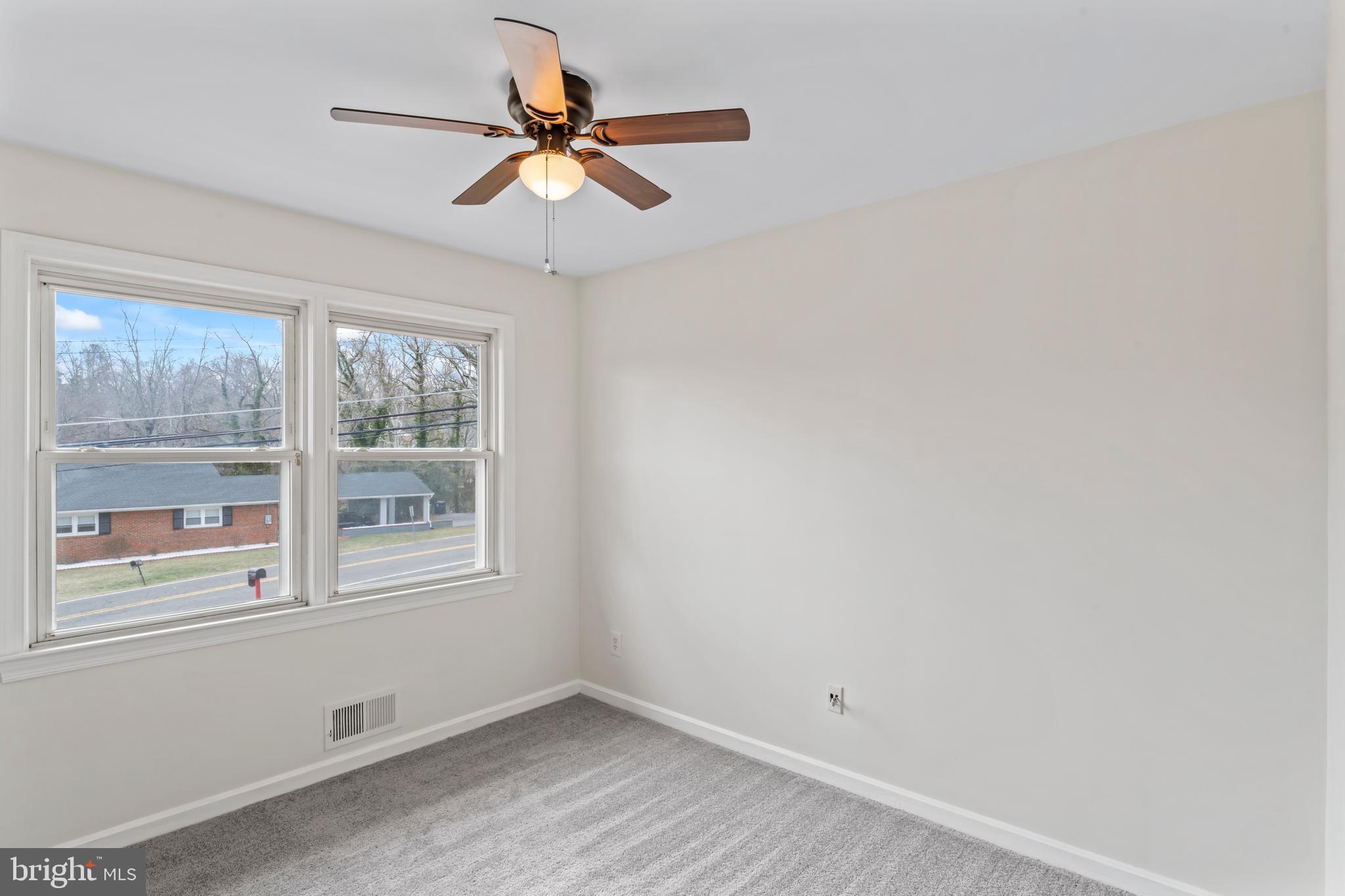 4502 Henderson Road Temple Hills, MD 20748 - Photo 32 of 65
