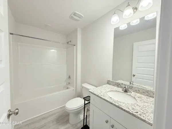 $2,300 | 5057 Windrow Way, Panama City, FL 32404