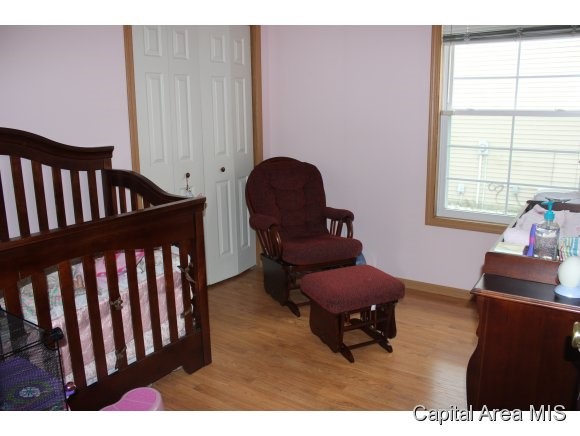 2429 Grom Drive Springfield, IL 62707 - Photo 5 of 10 Gallery Image 5