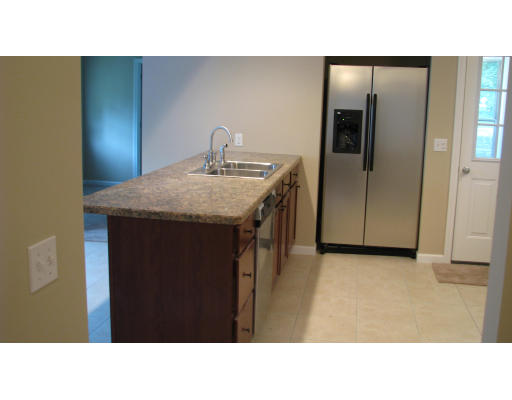 97 Fern Street Springfield, MA 01108 - Photo 5 of 15