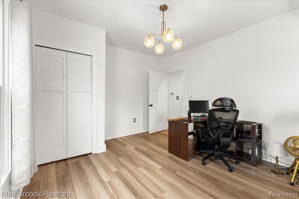 515 West Clinton Street Howell, MI 48843 - Photo 14 of 29