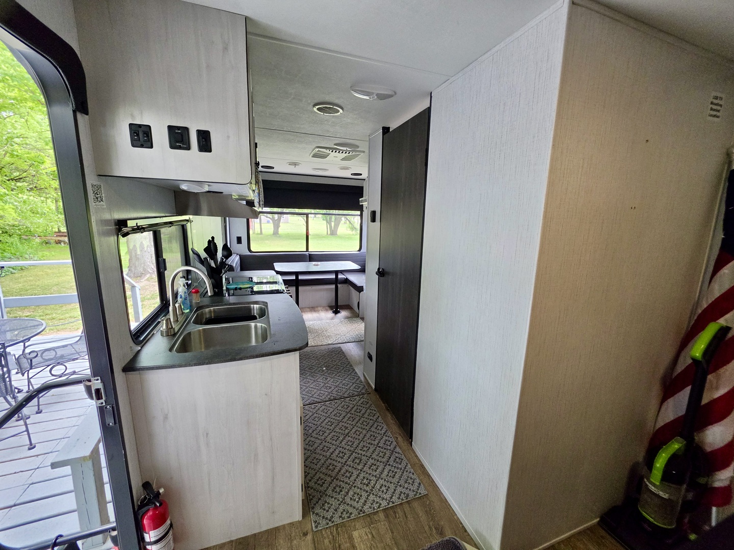 2883 East Twp Rd 407 Road Iroquois, IL 60945 - Photo 4 of 38