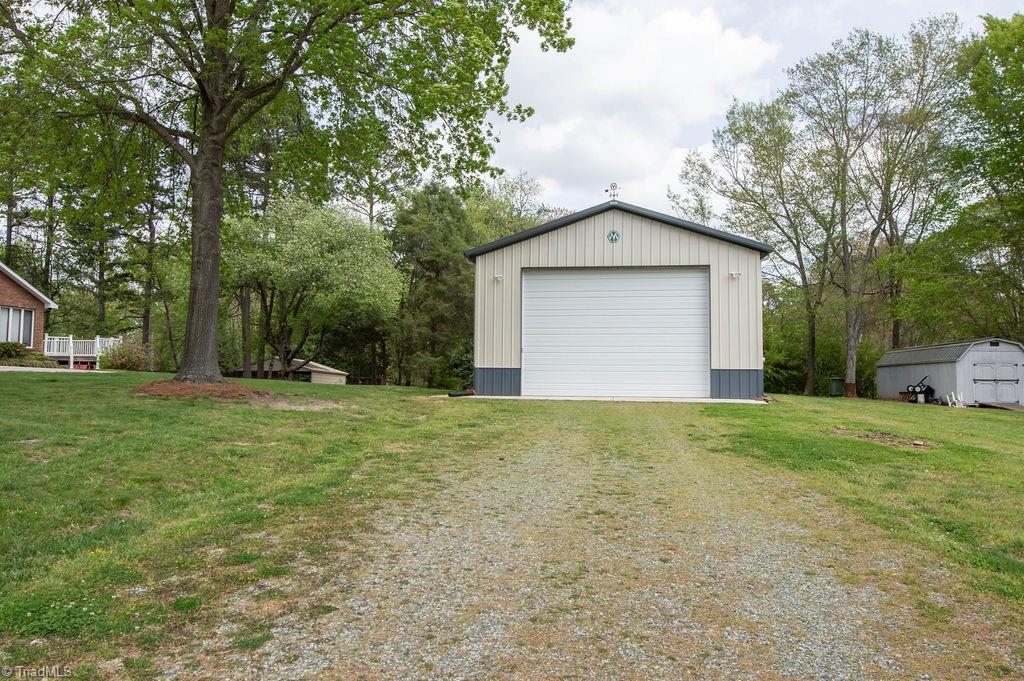 105 Shoshone Road Lexington, NC 27295 - Photo 4 of 37 Gallery Image 4