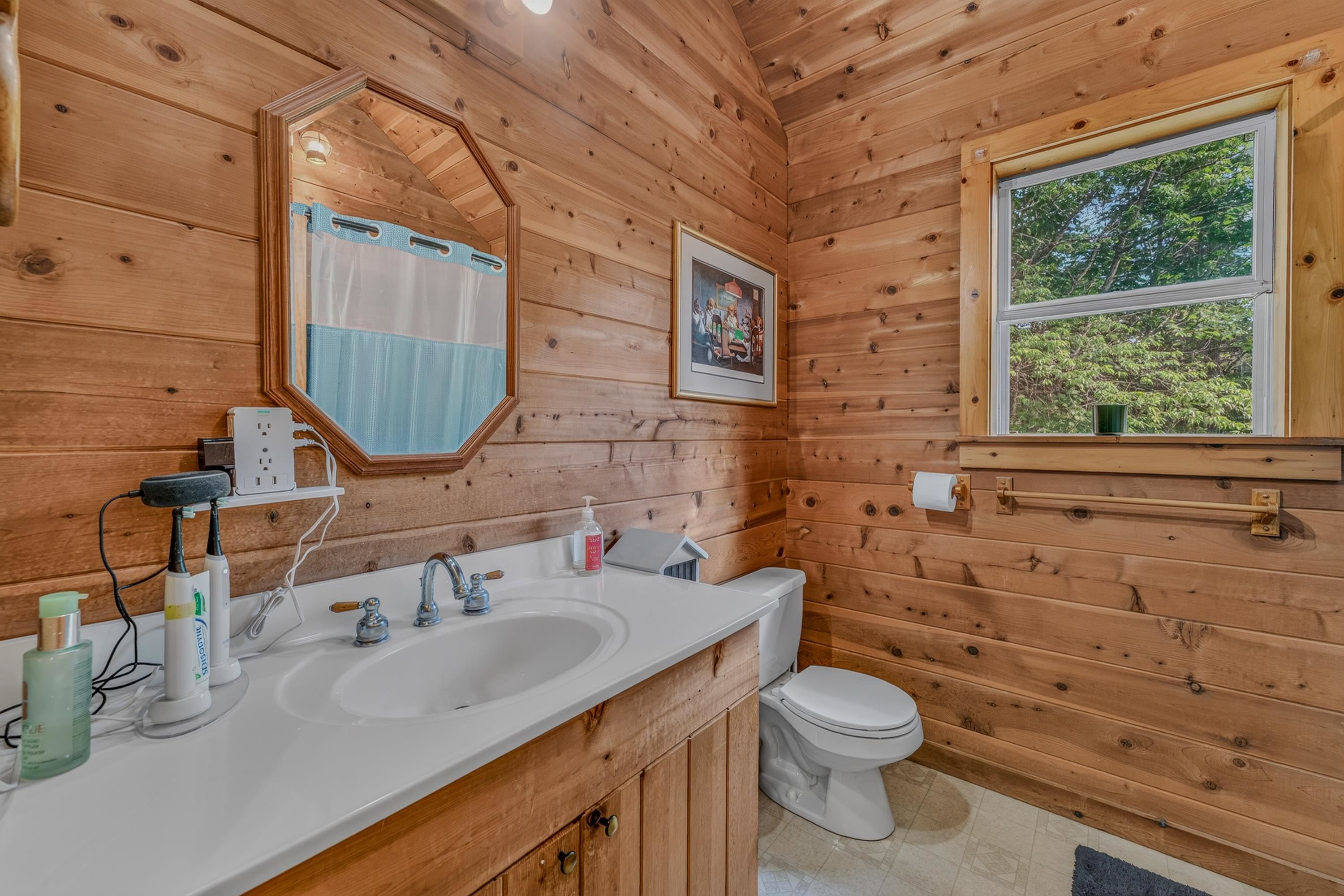 1736 Grimes Road Lyndon, VT 05819 - Photo 16 of 47