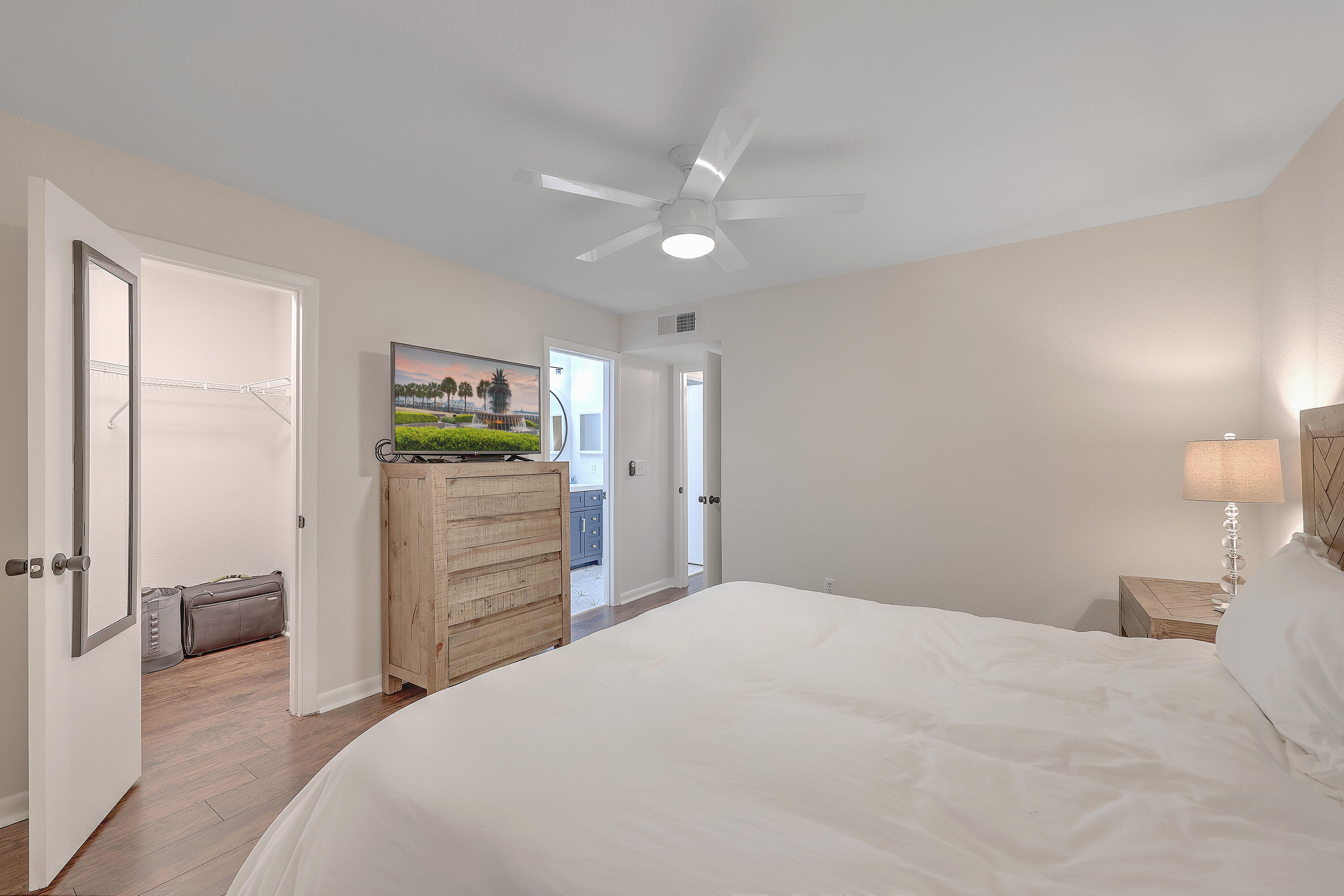 1481 Center Street, Unit 1307 Mount Pleasant, SC 29464 - Photo 11 of 26 ZYN_7098_099_100_101_102_103_104