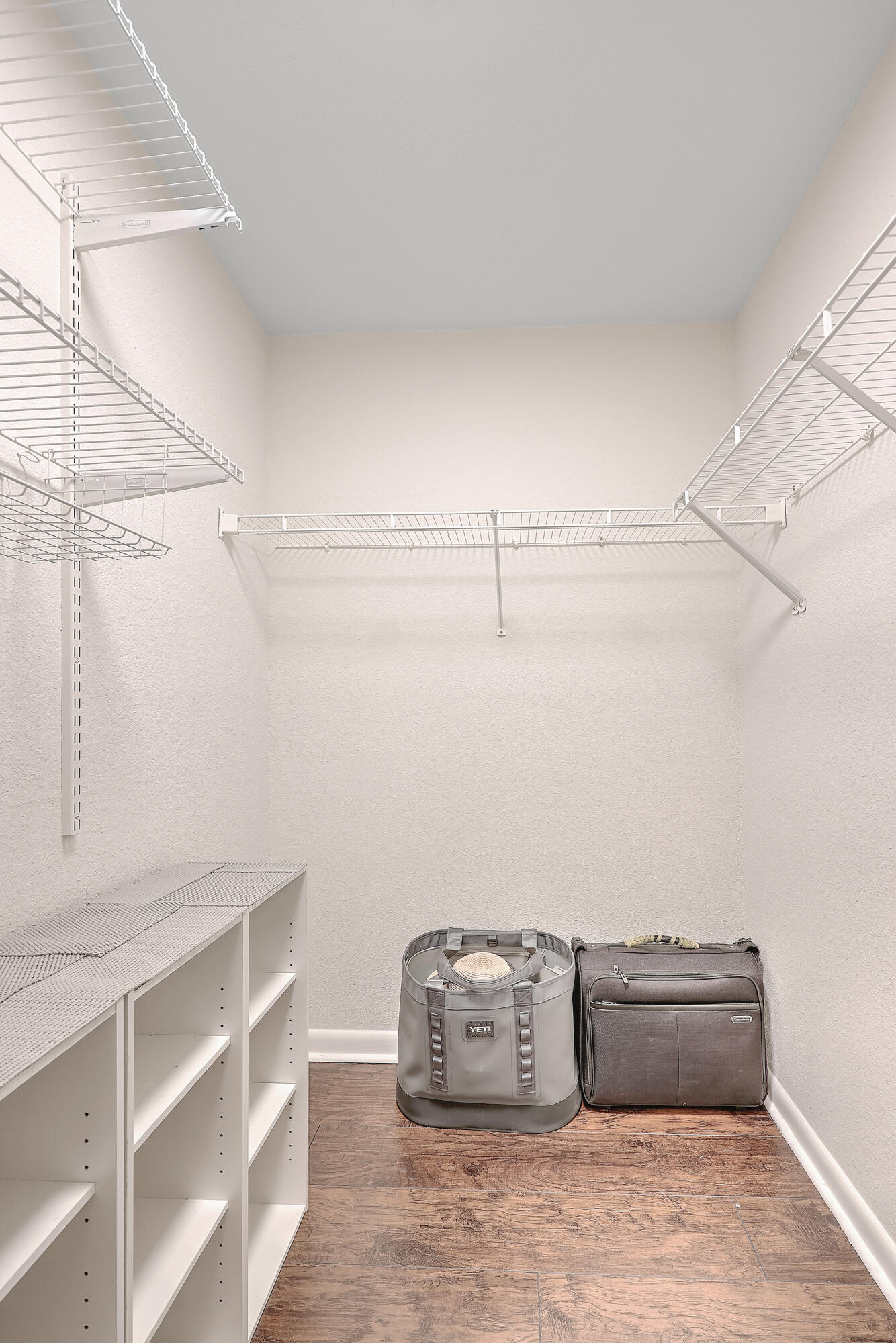 1481 Center Street, Unit 1307 Mount Pleasant, SC 29464 - Photo 16 of 26 ZYN_7105_06_07_08_09_10_11