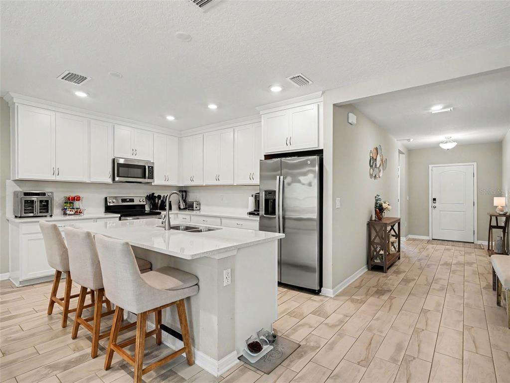 5536 Patano Loop Palmetto, FL 34221 - Photo 10 of 29