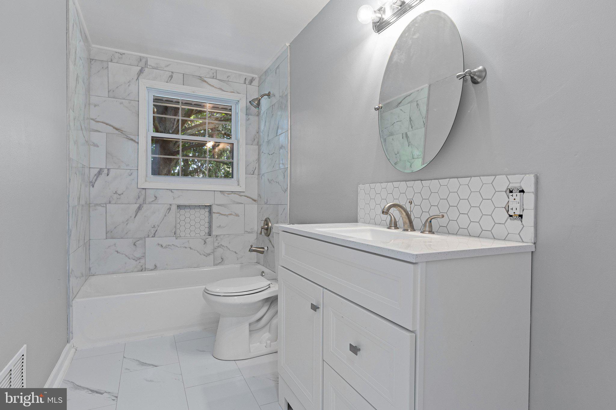 132 Rothwell Road Wilmington, DE 19805 - Photo 12 of 18 Main Bath