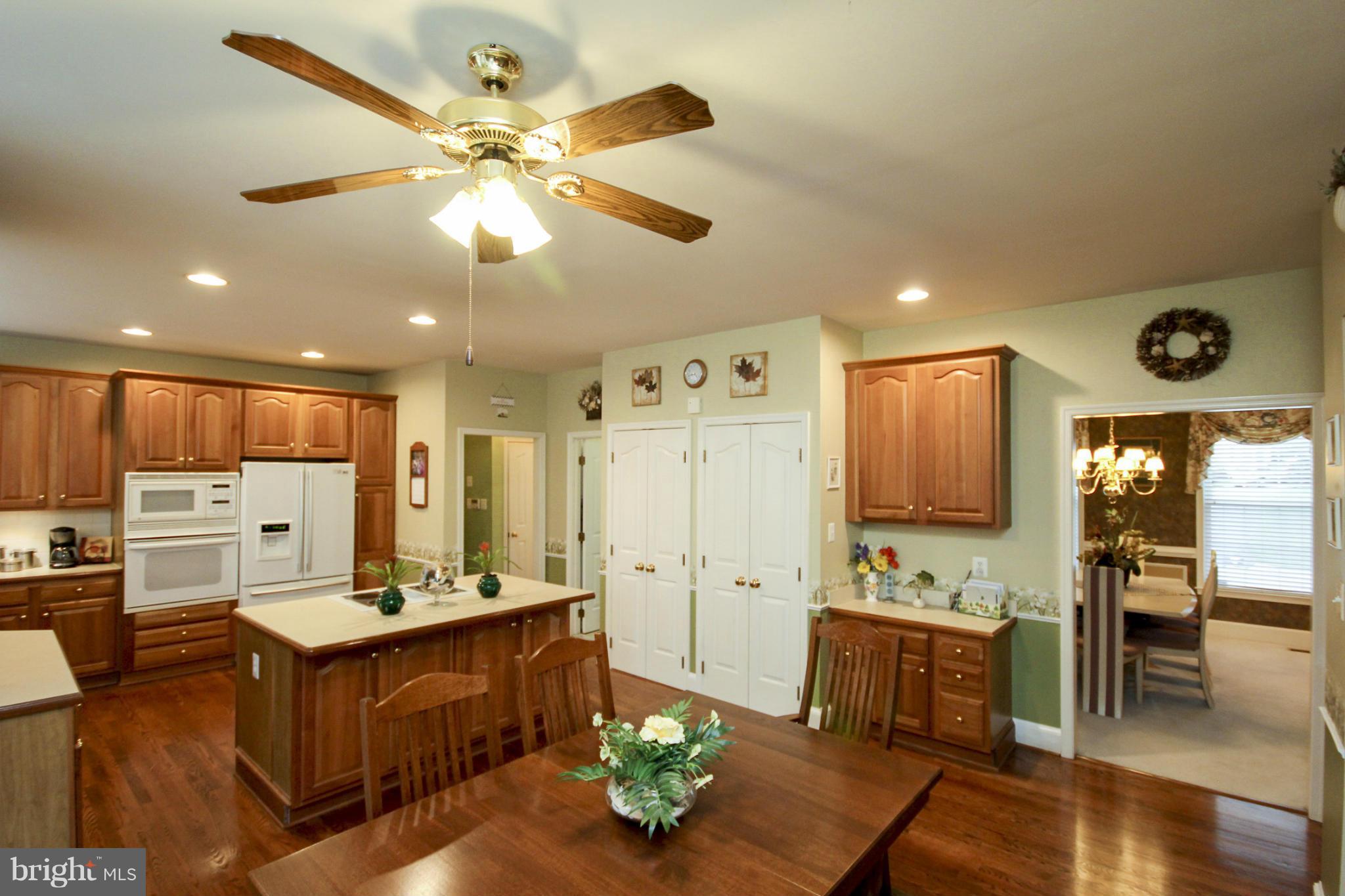 7890 Pembridge Road Manassas, VA 20112 - Photo 15 of 25 Kitchen