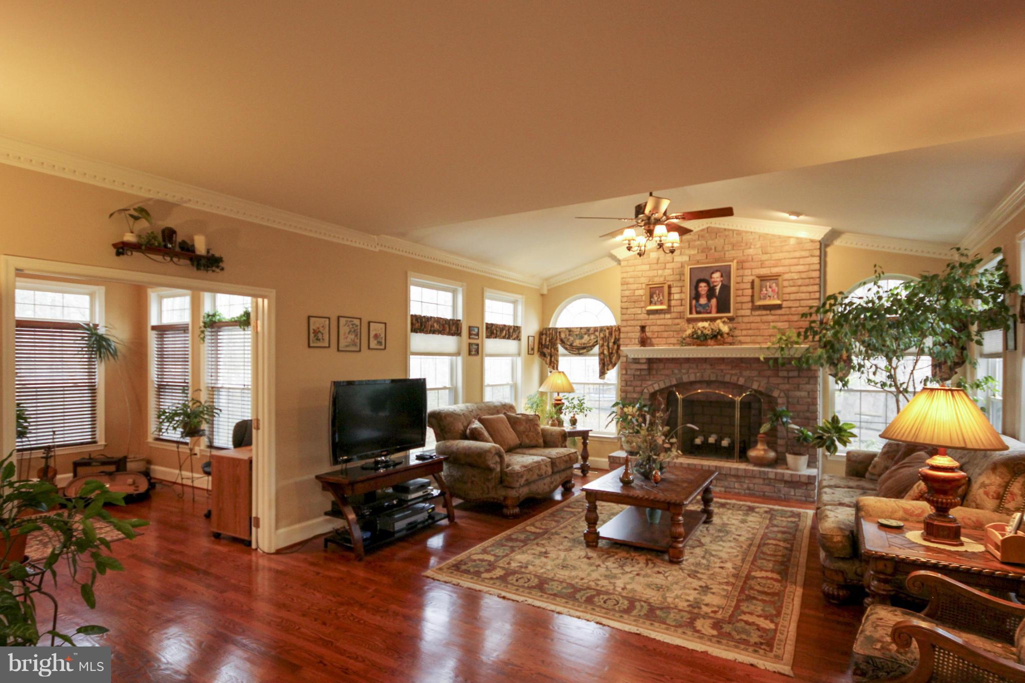 7890 Pembridge Road Manassas, VA 20112 - Photo 10 of 25 Family Room