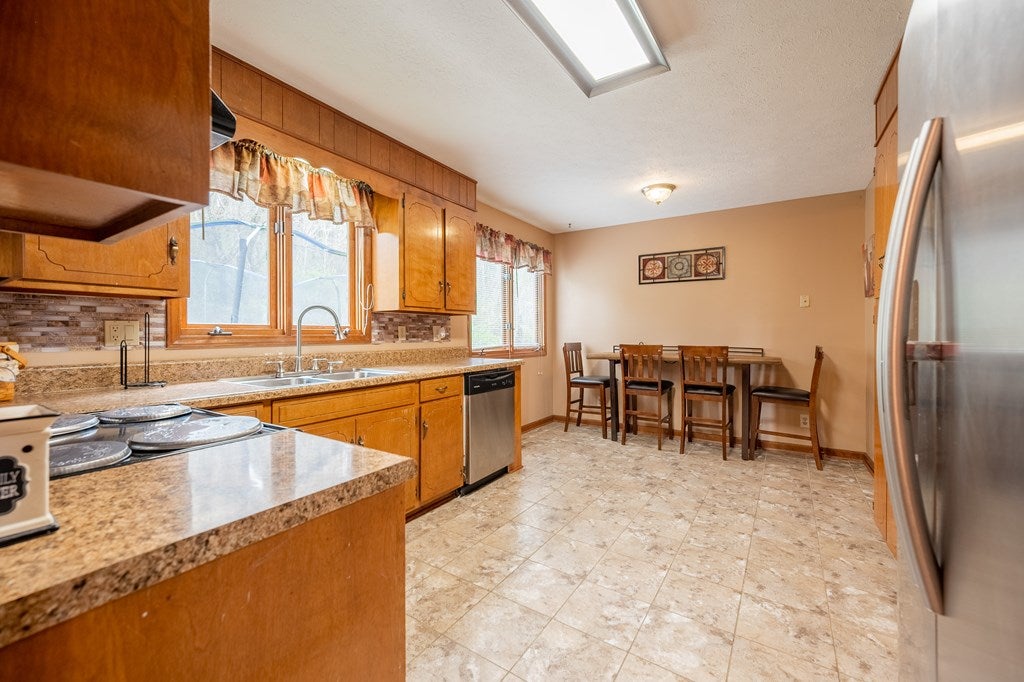382 Whispering Pines Road Max Meadows, VA 24360 - Photo 38 of 73 Gallery Image 38