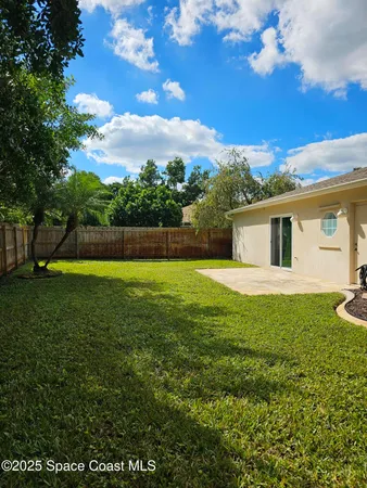 $2,500 | 1736 Vista Lake Circle, Melbourne, FL 32904
