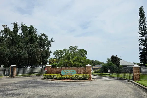 $2,500 | 1736 Vista Lake Circle, Melbourne, FL 32904