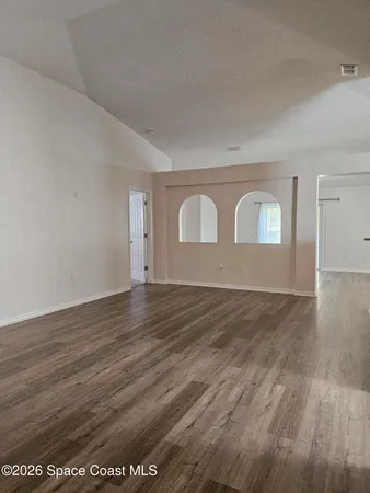 $2,500 | 1736 Vista Lake Circle, Melbourne, FL 32904