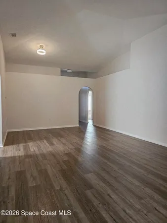 $2,500 | 1736 Vista Lake Circle, Melbourne, FL 32904