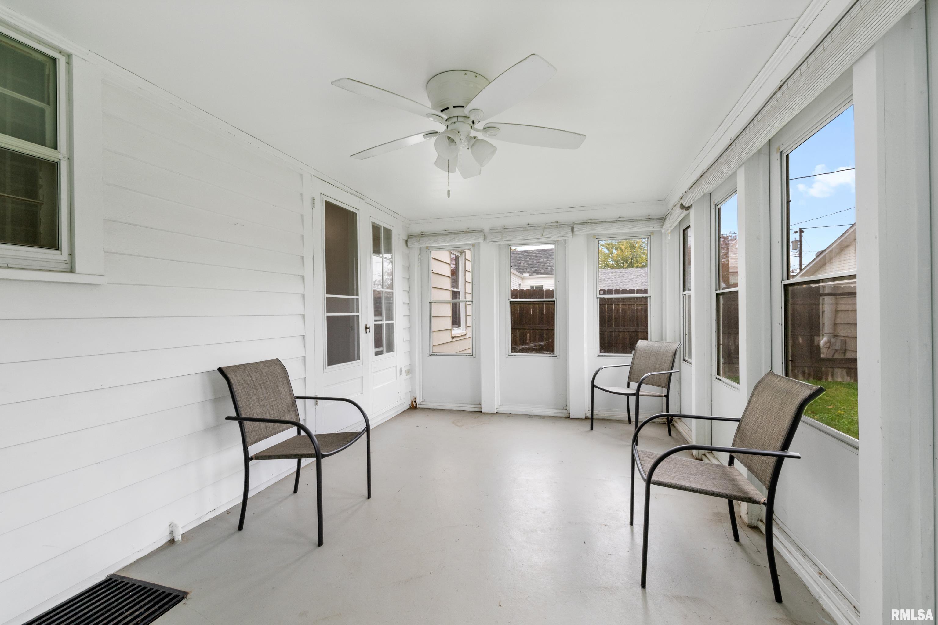 3319 24th Street Rock Island, IL 61201 - Photo 15 of 20