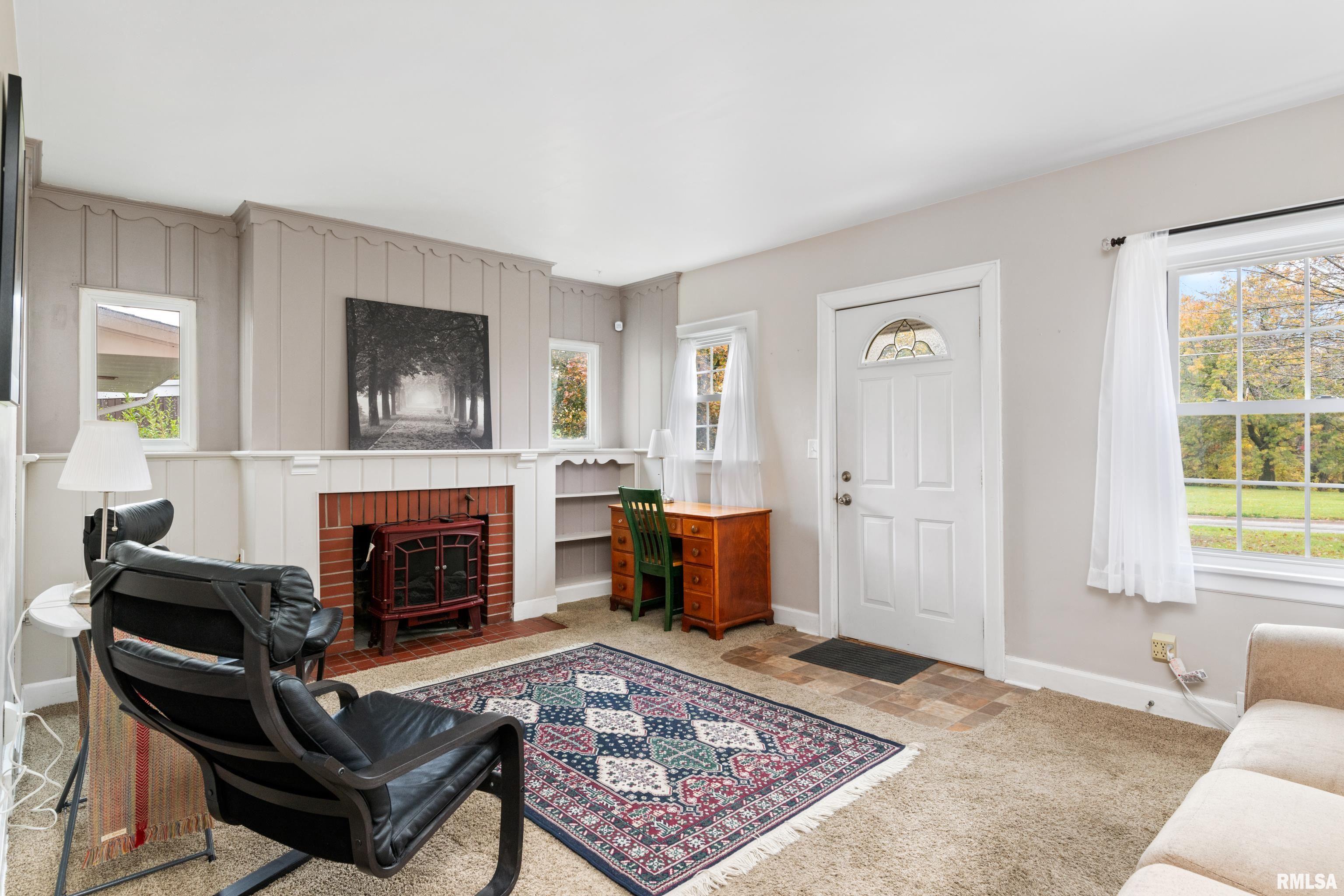 3319 24th Street Rock Island, IL 61201 - Photo 4 of 20