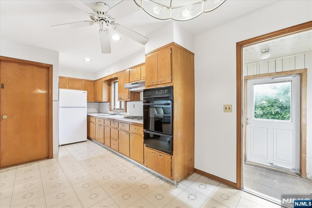 5 Lexington Avenue Wallington, NJ 07057 - Photo 12 of 48