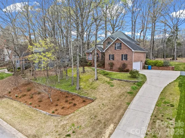 $639,900 | 215 Ballard Court, Fort Mill, SC 29715