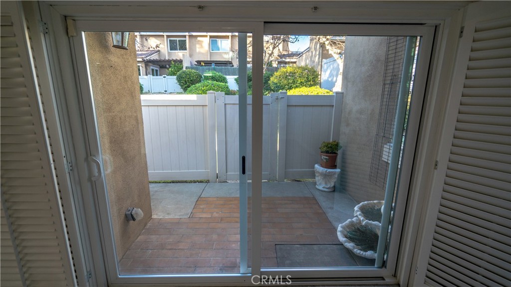 1185 Mountain Gate Road Upland, CA 91786 - Photo 11 of 39 patio 1