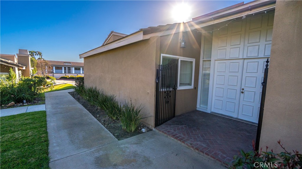 1185 Mountain Gate Road Upland, CA 91786 - Photo 2 of 39