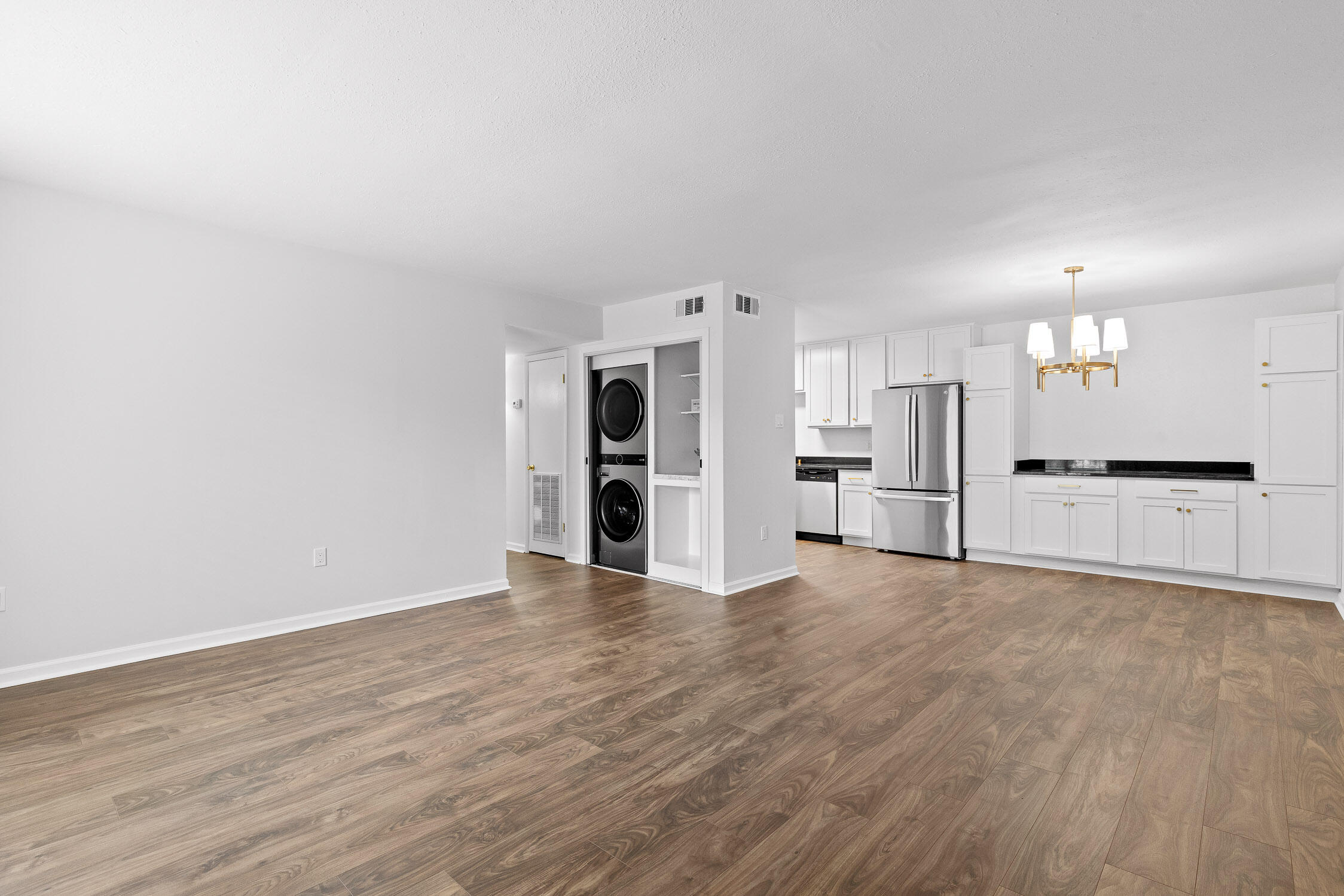 900 Mountain Creek Road, Unit P235 Chattanooga, TN 37405 - Photo 7 of 30 01-Mountain Creek-1