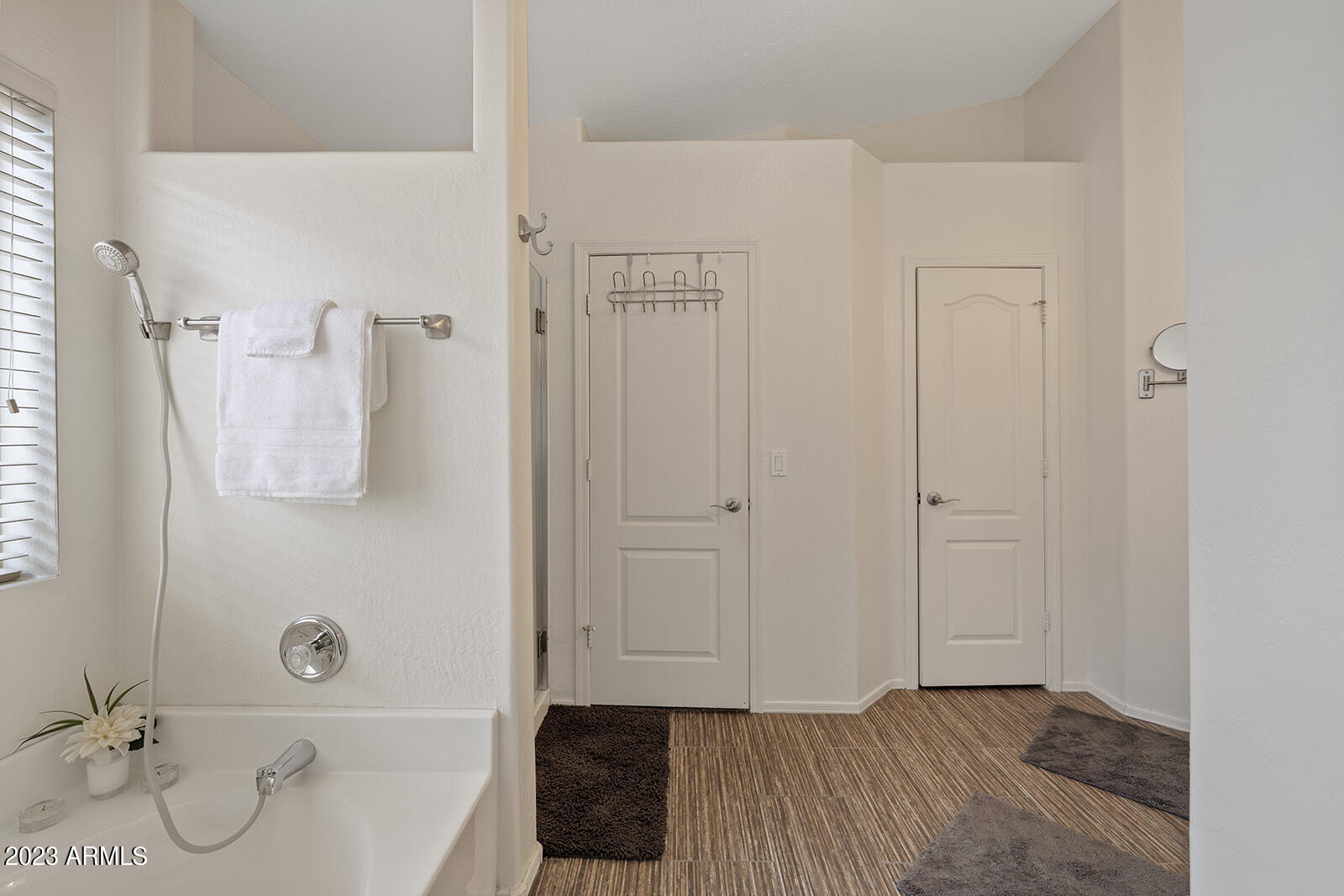 18656 North 20th Way Phoenix, AZ 85024 - Photo 23 of 38 Primary Bathroom