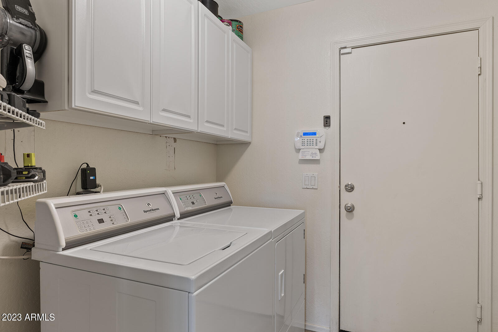 18656 North 20th Way Phoenix, AZ 85024 - Photo 29 of 38 Laundry Area