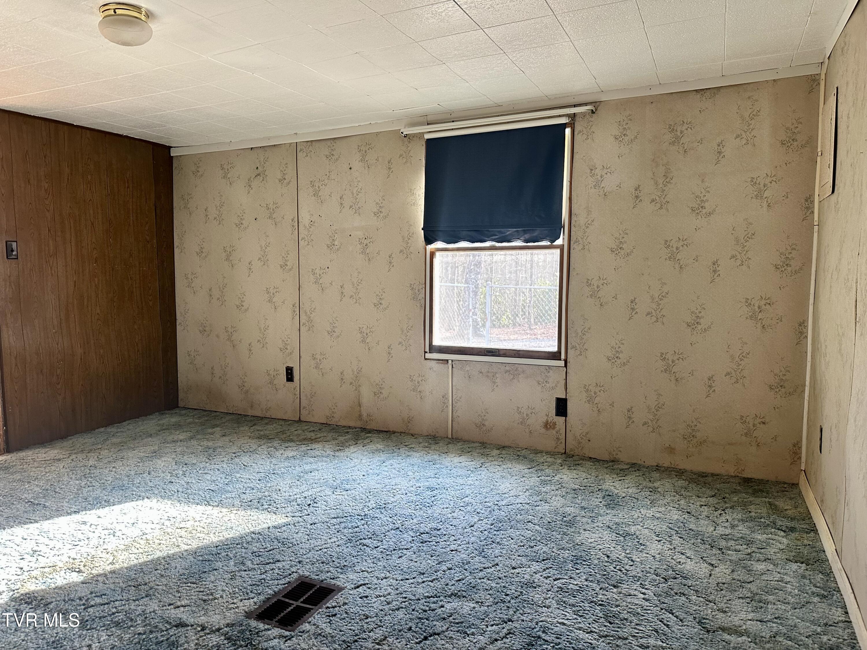 2924 Lark Road Coeburn, VA 24230 - Photo 15 of 24 IMG_3386