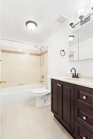 $4,900 | 323 East 119th Street, Unit 2 | East Harlem