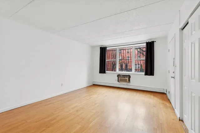 $4,900 | 323 East 119th Street, Unit 2 | East Harlem