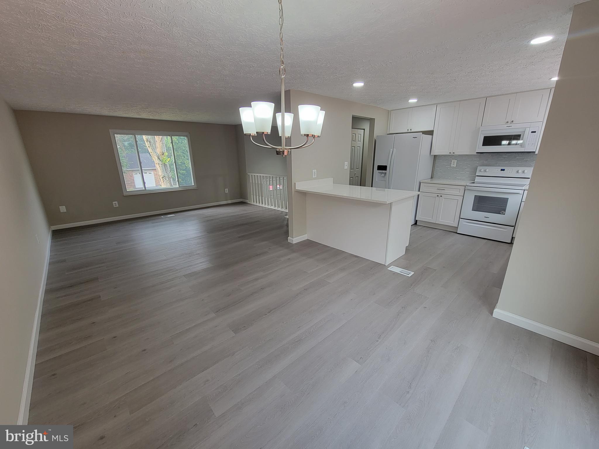 7598 Springfield Hills Drive Springfield, VA 22153 - Photo 6 of 40