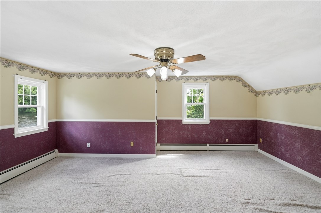 128 Grandview Avenue Lincoln, RI 02865 - Photo 19 of 48 Second floor bed