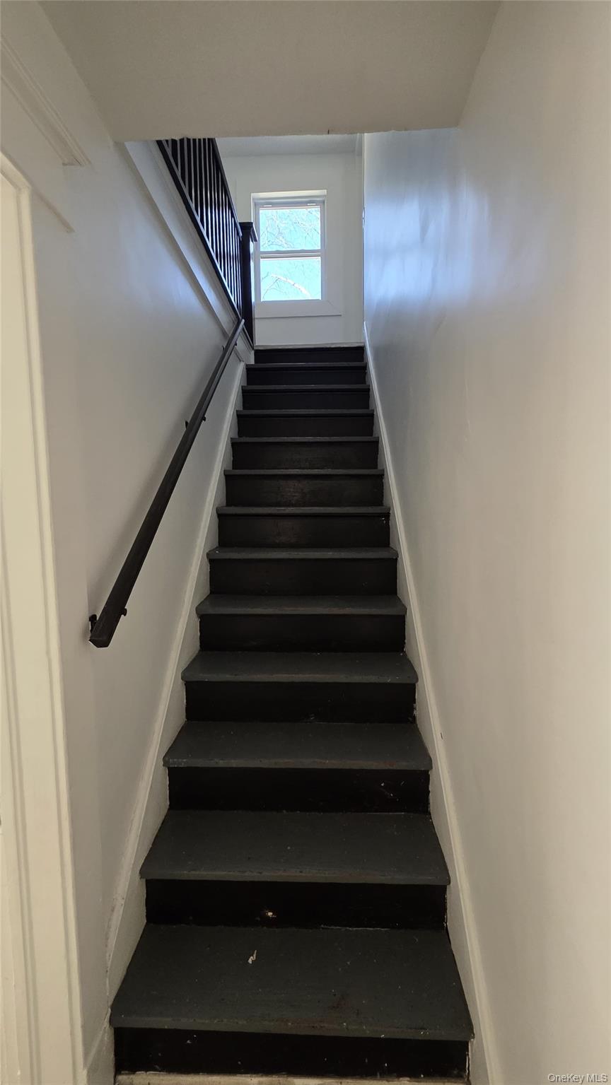 208 Glenmere Road Chester, NY 10918 - Photo 17 of 23