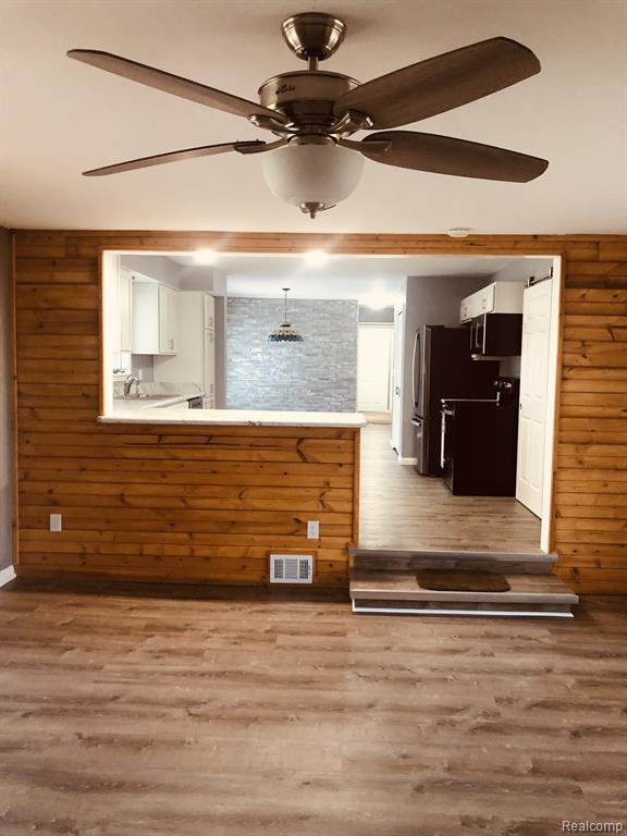 24051 Waltz Road New Boston, MI 48164 - Photo 24 of 31 Gallery Image 24