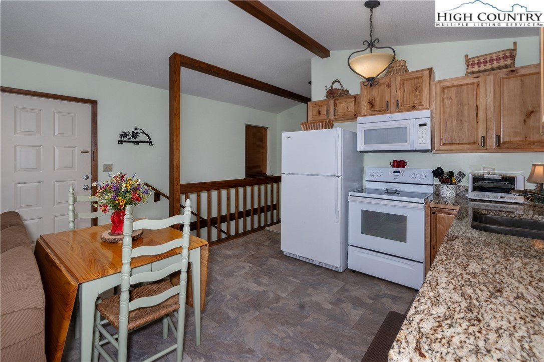 119 Lower Grouse Ridge Road Beech Mountain, NC 28604 - Photo 12 of 49 Gallery Image 12