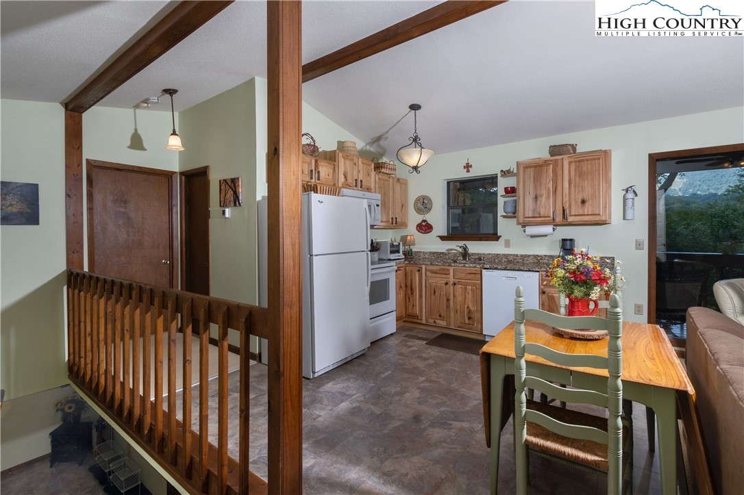 119 Lower Grouse Ridge Road Beech Mountain, NC 28604 - Photo 13 of 49 Gallery Image 13