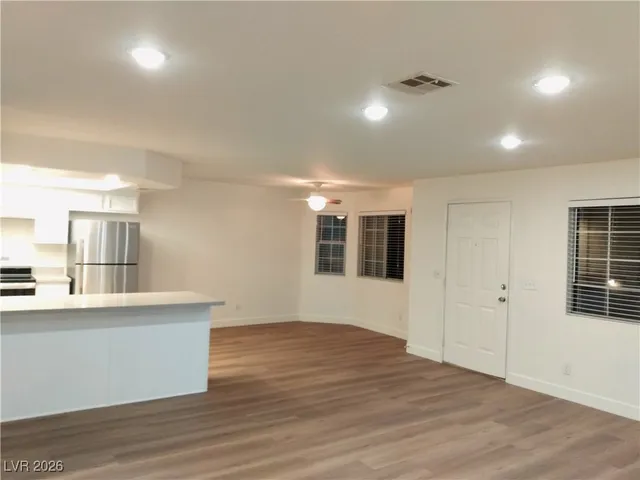 $1,525 | 8410 Eldora Avenue, Unit 2051, Las Vegas, NV 89117