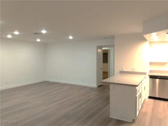 $1,525 | 8410 Eldora Avenue, Unit 2051, Las Vegas, NV 89117