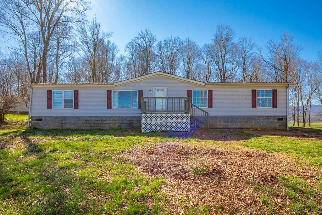 1504 Davis Valley Road Rural Retreat, VA 24368 - Photo 3 of 60 Gallery Image 3