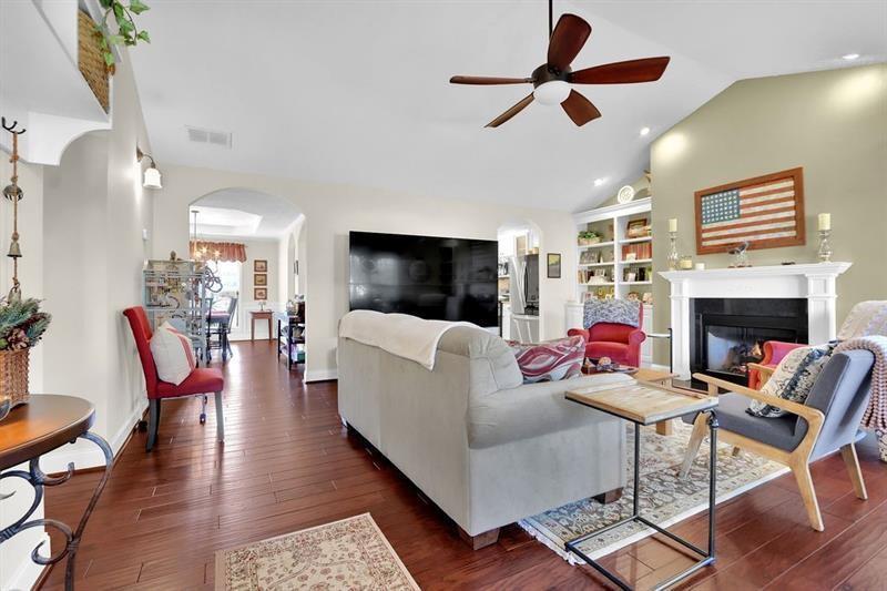 616 Embassy Walk Winder, GA 30680 - Photo 5 of 39