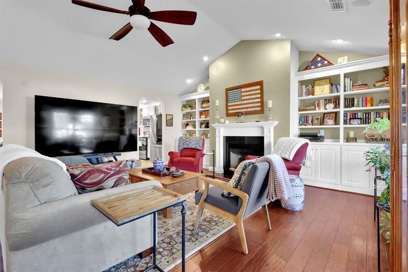 616 Embassy Walk Winder, GA 30680 - Photo 6 of 39